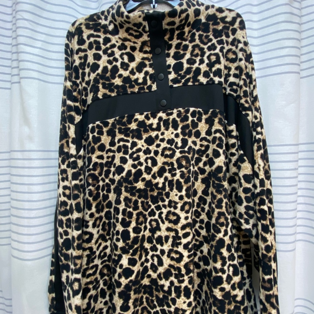 Leopard Print Sweatshirt  - Black and Tan